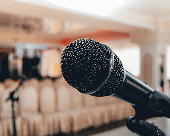 Microphone | Professional Public Speakers Bureau | WWSG