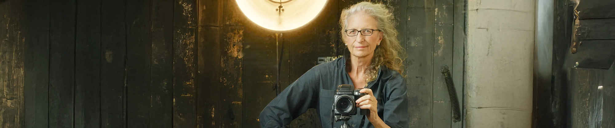 Masthead Annie Leibovitz Iconic Photographer