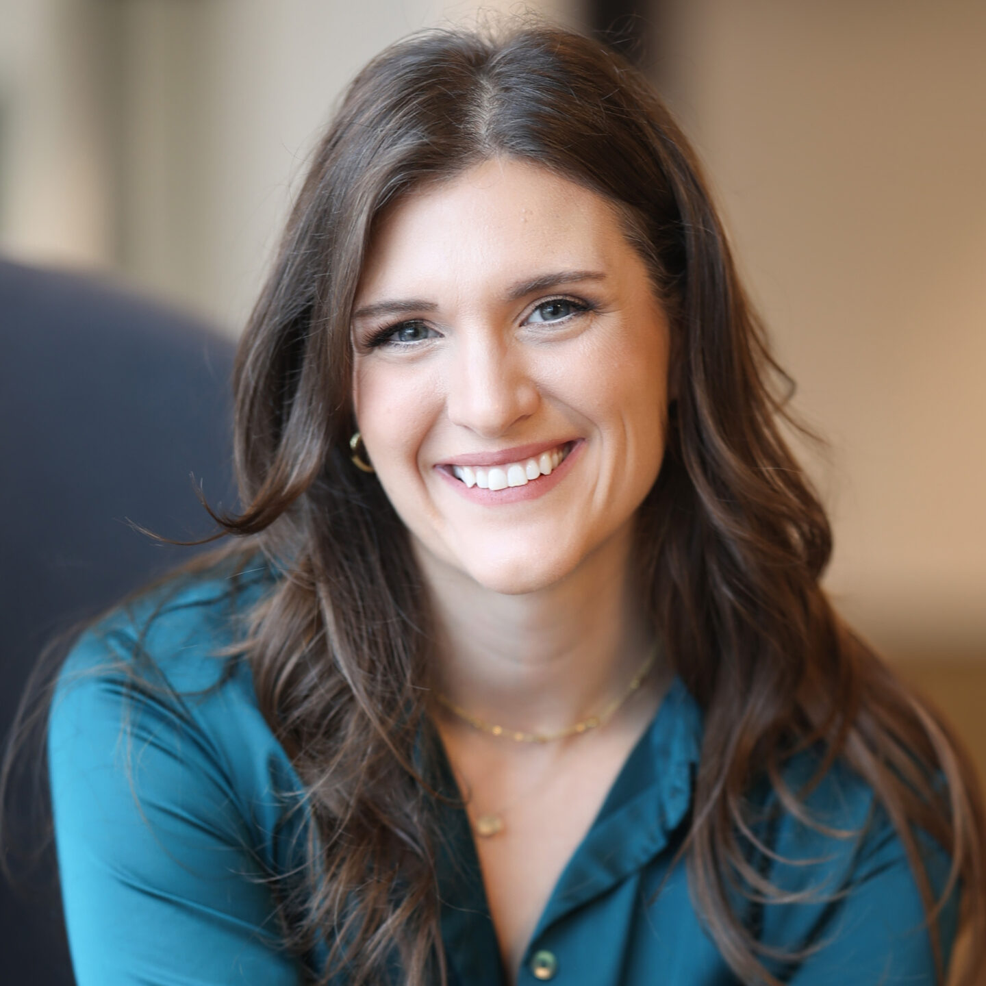 Ema Roloff Headshot
