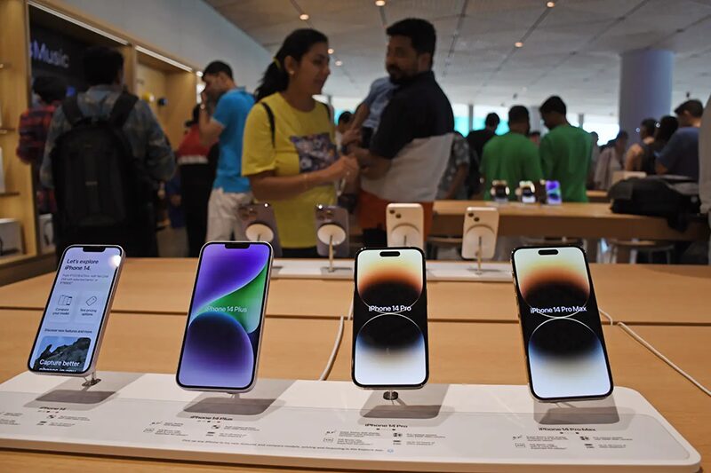 NYP Apple Store - article about Patrick McGee